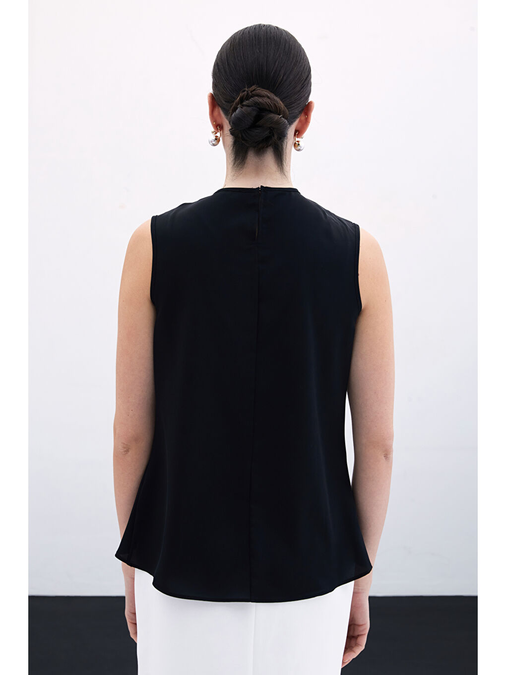 Degaje Yaka Kolsuz Bluz - Siyah-5