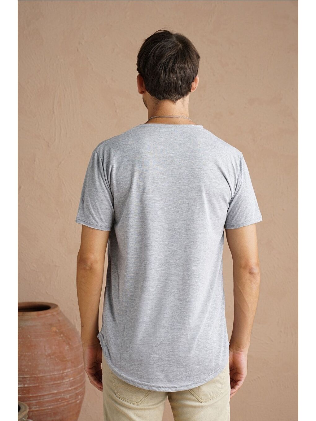 Erkek Açık Gri Oval Etek Bisiklet Yaka  100 Pamuk Kısa Kollu %100 Pamuk Tişört-3
