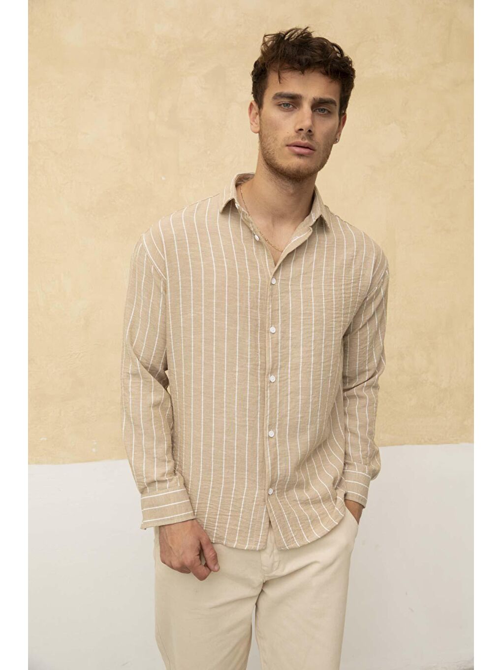 Ekru Relax Fit Çizgi Detay Gömlek-2