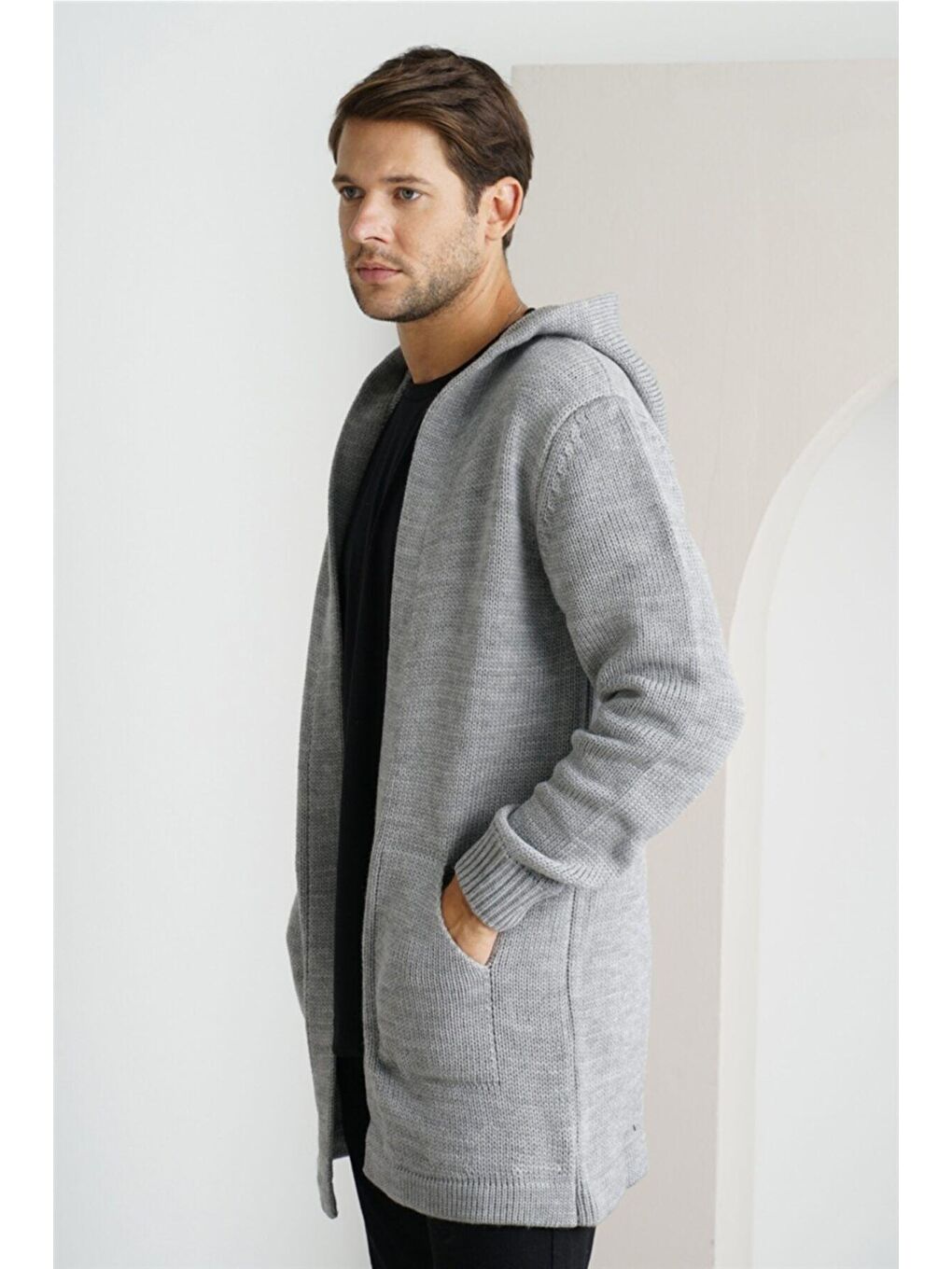 Erkek Gri Kapüşonlu Cepli Panço Triko Hırka-1