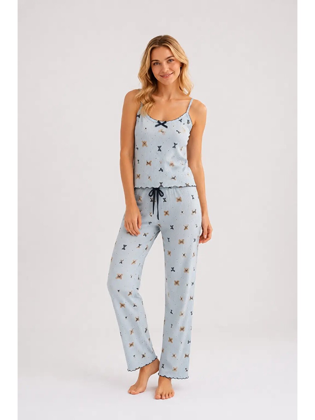 Yeşil Desenli Askılı Kadın Pijama Takımı 2160-1