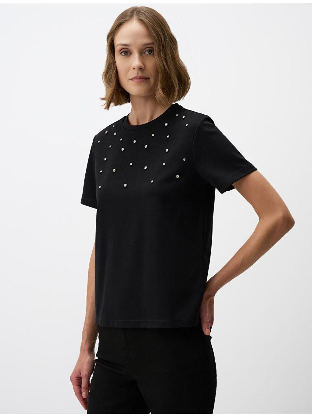 Siyah Bisiklet Yaka Rahat Kesim Taş İşlemeli Bluz-2