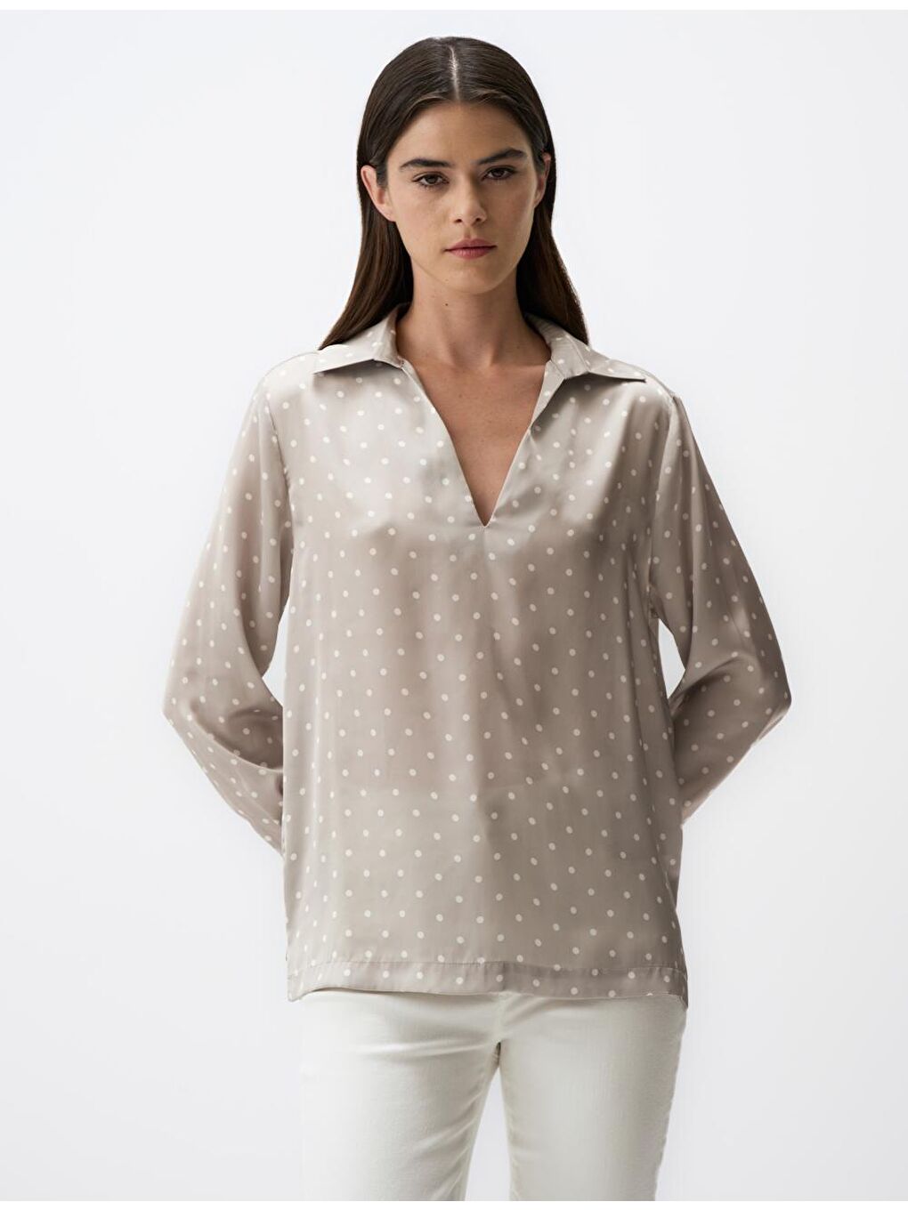 Bej Vizon Polo Yaka Uzun Kollu Saten Bluz-2