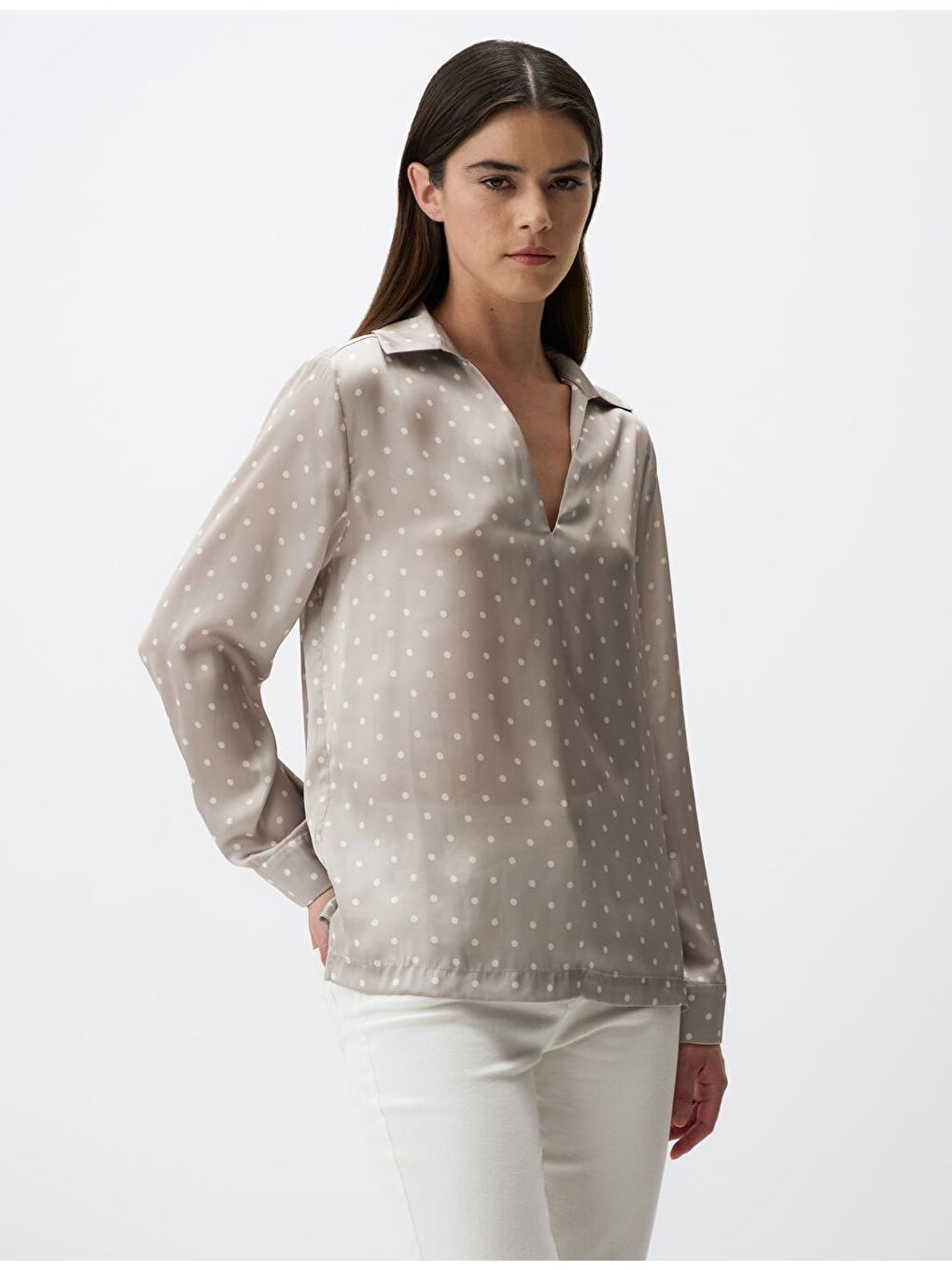 Bej Vizon Polo Yaka Uzun Kollu Saten Bluz-4