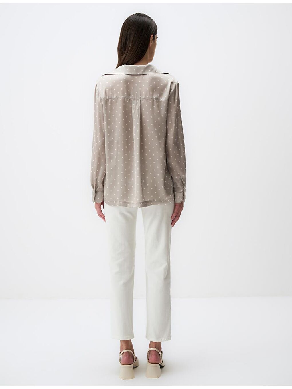 Bej Vizon Polo Yaka Uzun Kollu Saten Bluz-5