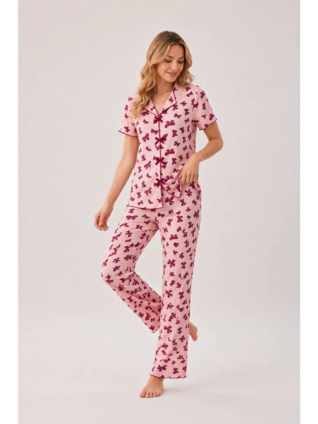 Kırmızı Desenli Kısa Kol Kadın Pijama Takımı 2200