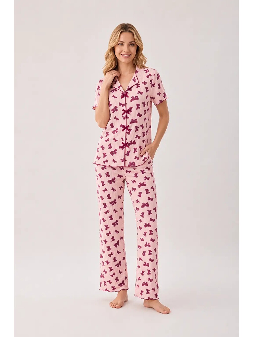 Kırmızı Desenli Kısa Kol Kadın Pijama Takımı 2200-1