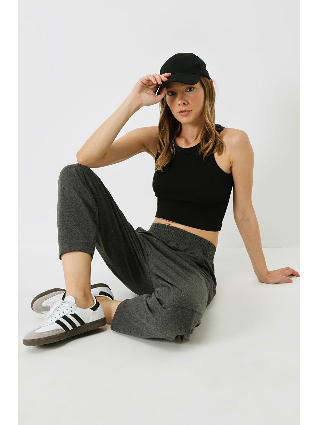 Gri Kadın Dikiş Detaylı Eşofman Altı 745 Füme-5