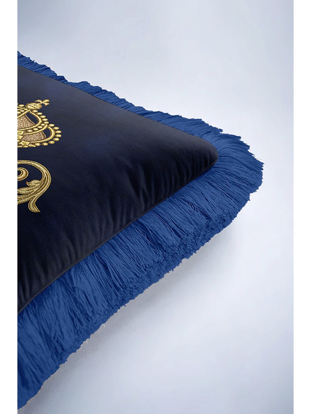 Karışık Kraliyet Arma Saçaklı Yastık Kılıfı - Lüks Klasik Salon Lacivert Altın Renk Püsküllü Kırlent Kılıfı-6