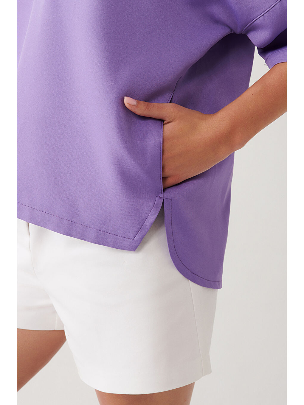 Lila Kapüşonlu Oversize V Yaka Hoodie-3