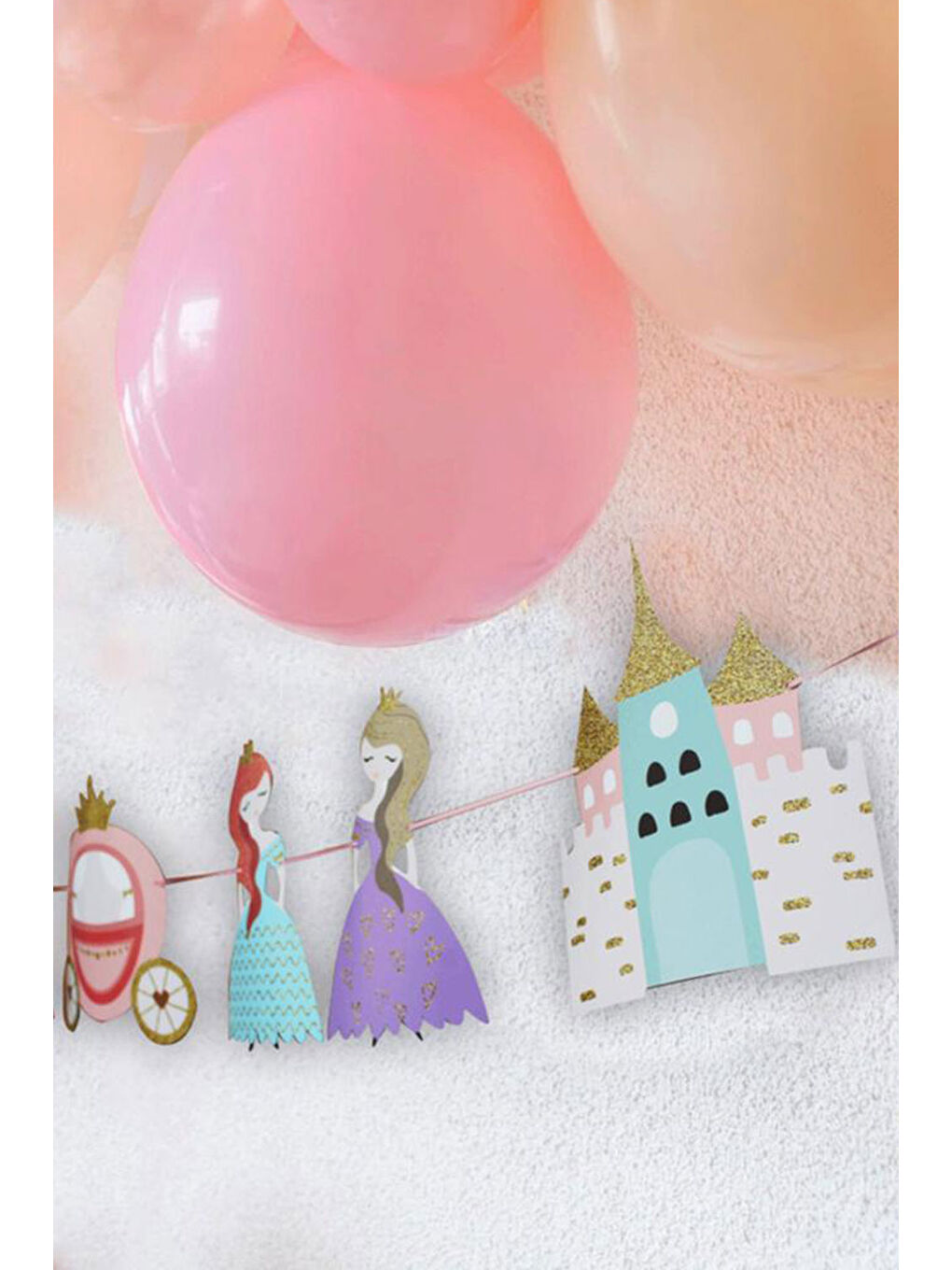 Karışık Çok Renkli Prenses ve Şato Temalı Banner-2