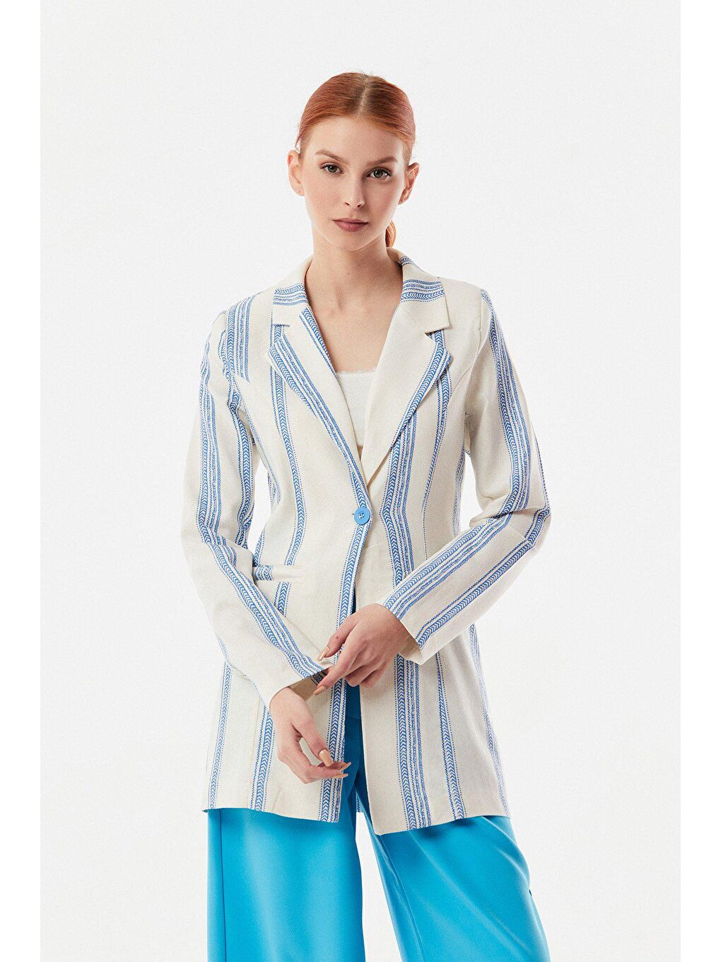 Mavi Etnik Desenli Blazer Ceket