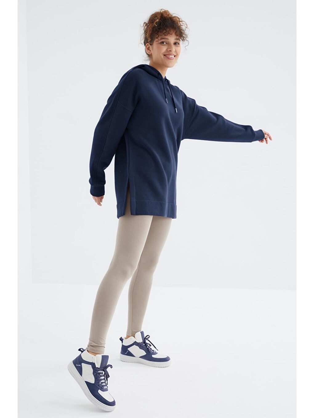 İndigo Reglan Kol Basic Kapüşonlu Oversize Tunik - 97242-1