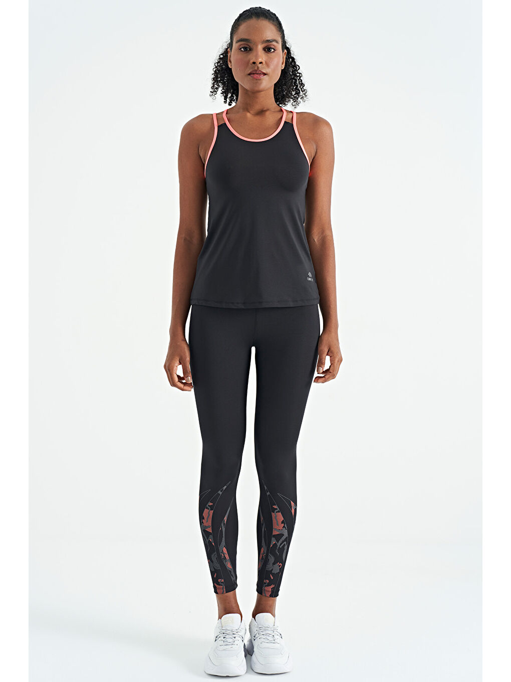 Siyah Çift Askılı Sırt Detaylı Standart Kalıp Kadın Spor Atlet - 97258-2