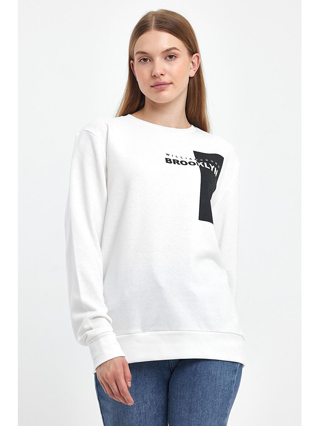Ekru Kadın Bisiklet Yaka Rahat Kalıp 3 iplik Kalın W.Brooklyn Baskılı Sweatshirt SPR24SWK31-2