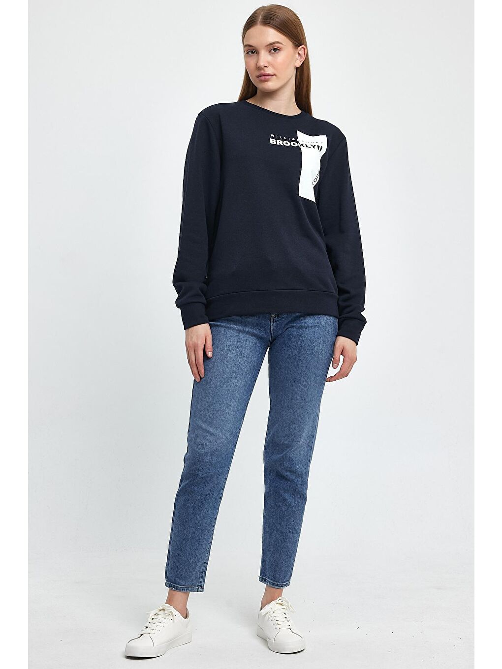 Lacivert Kadın Bisiklet Yaka Rahat Kalıp 3 iplik Kalın W.Brooklyn Baskılı Sweatshirt SPR24SWK31