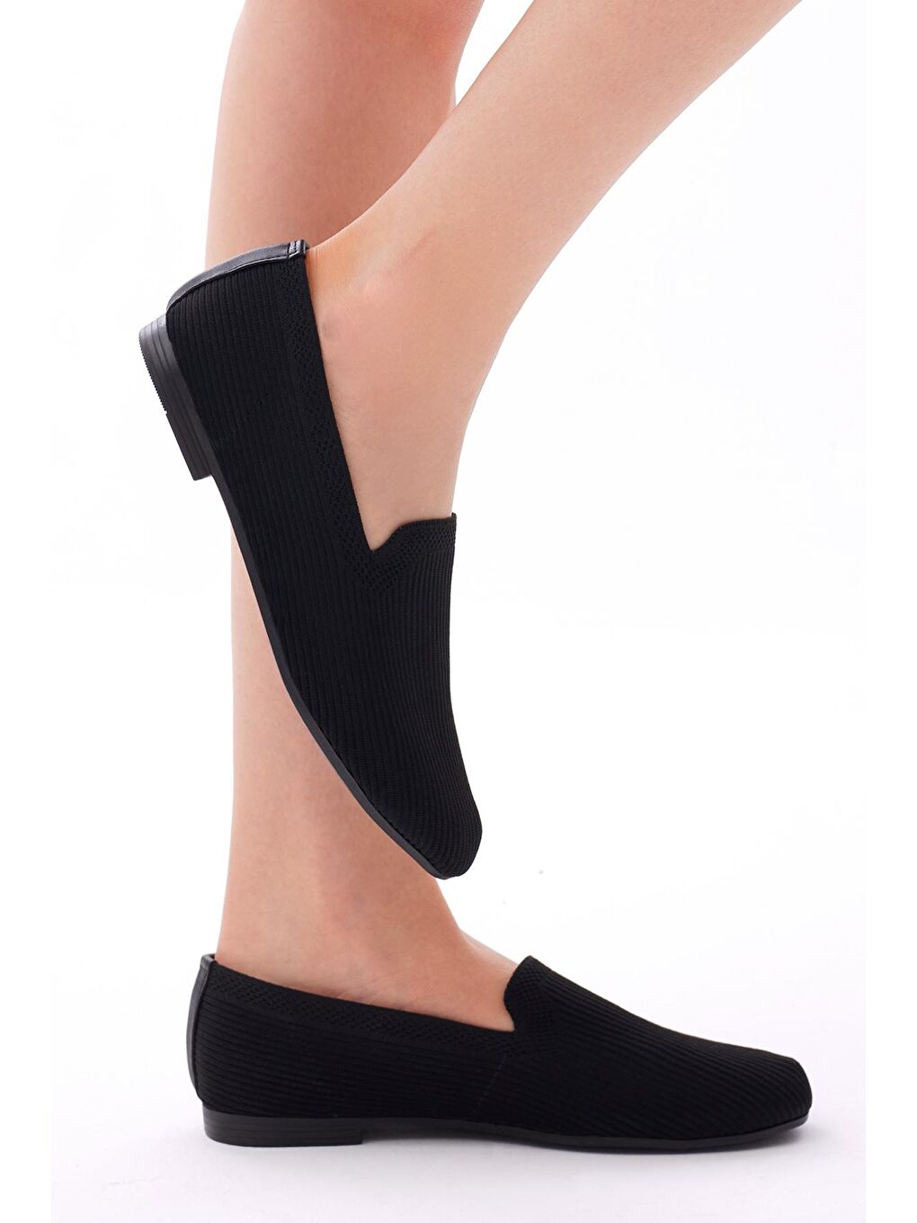 Kadın Siyah Rahat Kalıp Düz Örgü Babet-1