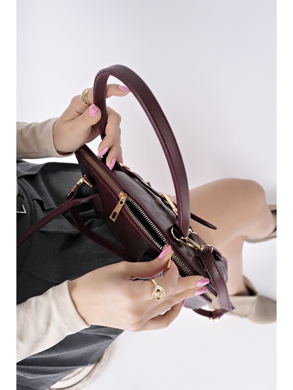 Bordo GLOW Kadın Kemer Detaylı El ve Omuz Çantası-3