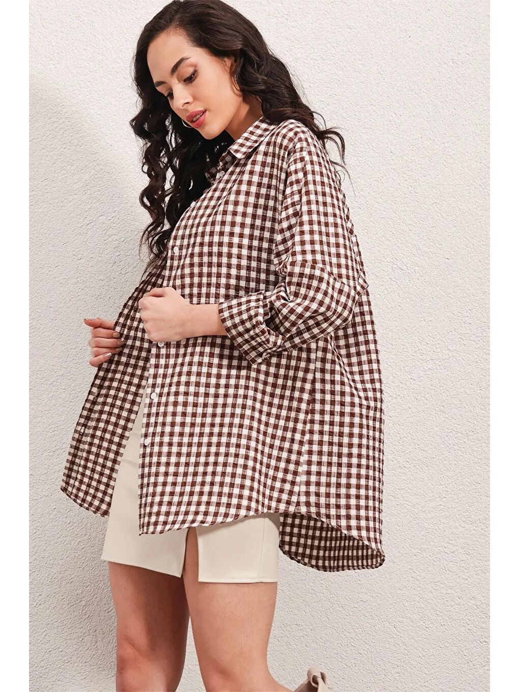 Kadın Kahverengi Kareli Oversize Gömlek HZL22W-BD1201451-4