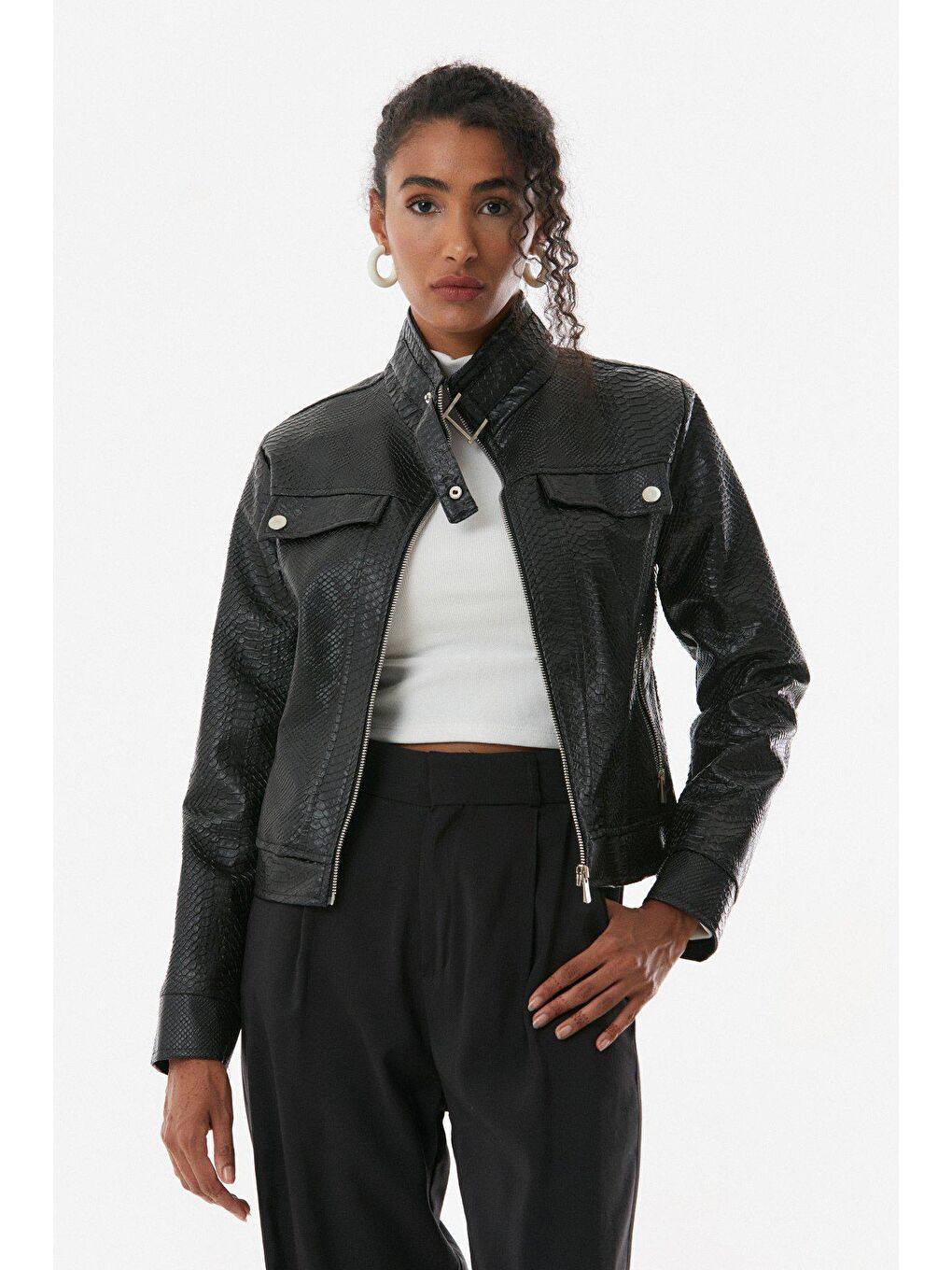 Siyah Suni Deri Fermuarlı Ceket