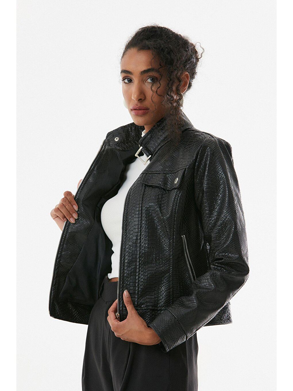 Siyah Suni Deri Fermuarlı Ceket-1