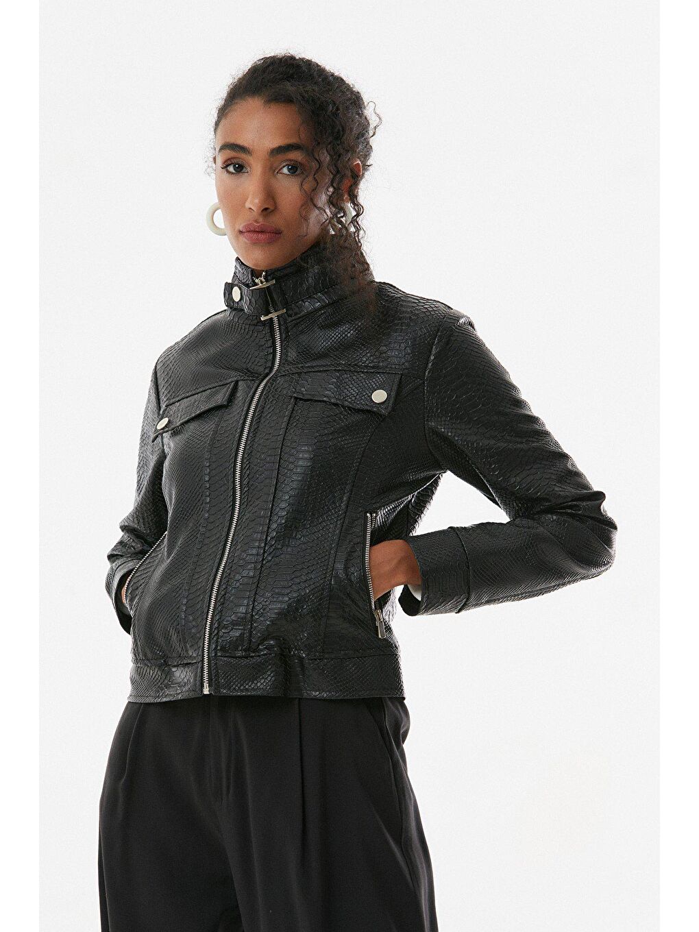 Siyah Suni Deri Fermuarlı Ceket-4