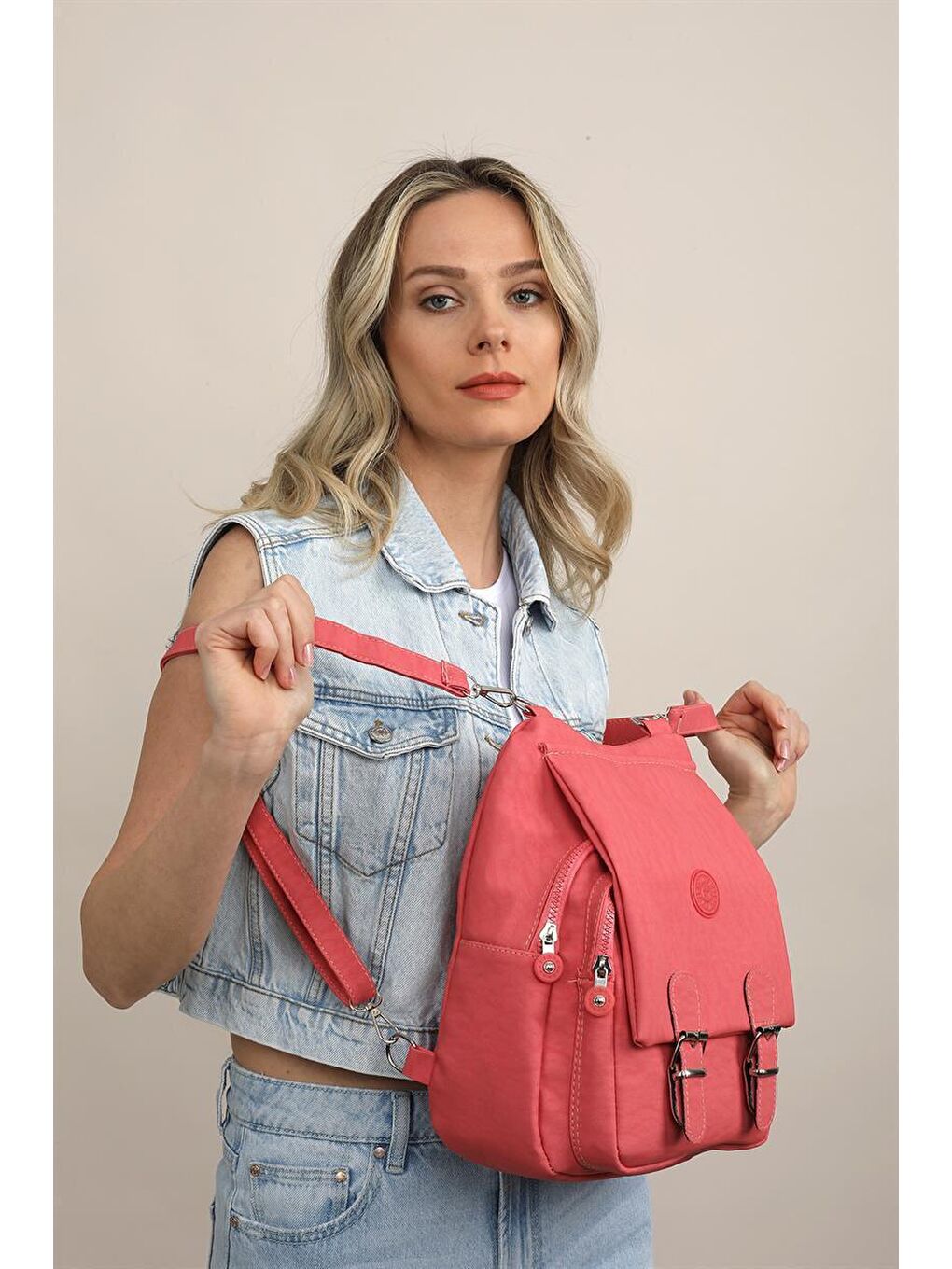 Kırmızı Nar Çiçeği Kadın Krinkıl Kumaş Okul El Ve Sırt Çantası