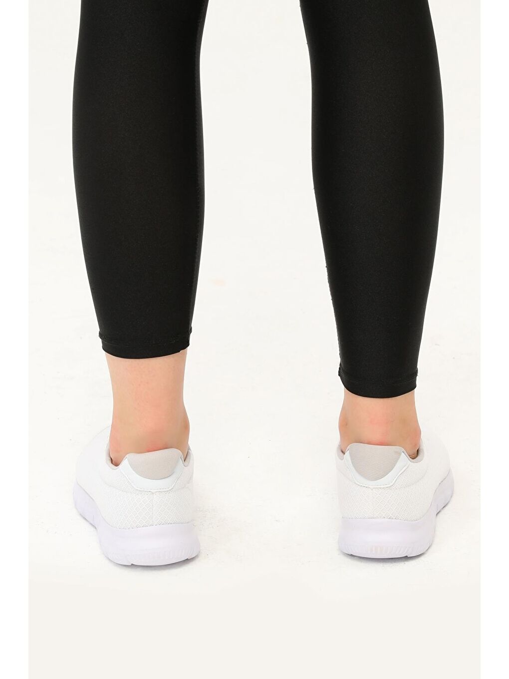 DAR KALIP Beyaz Gümüş Fileli Hafif Esnek Kadın Spor Ayakkabı Flexible G-2