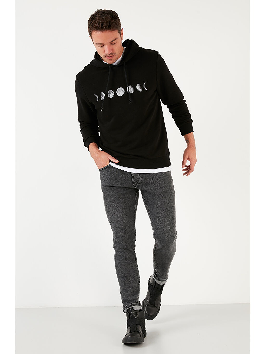 Siyah Pamuklu Baskılı Kapüşonlu Slim Fit Erkek Sweat 5905238-5