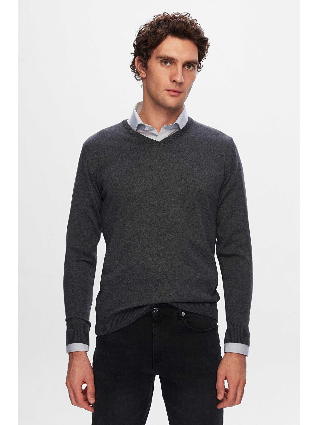 Regular Fit Antrasit Düz V Yaka Triko Kazak-1