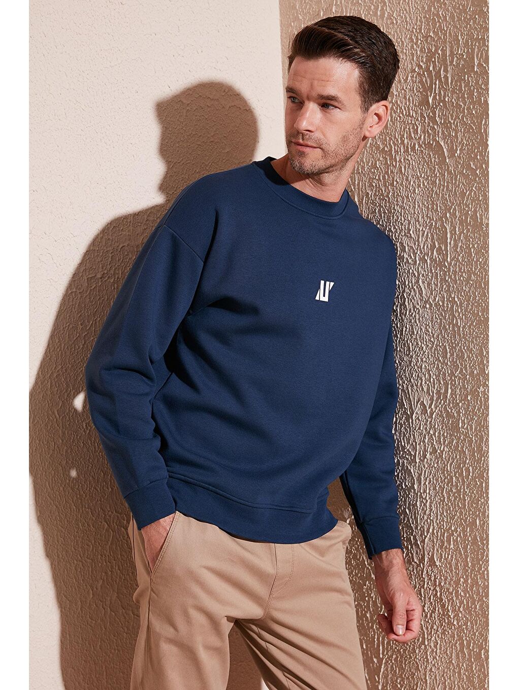 Lacivert Regular Fit Bisiklet Yaka Pamuklu İçi Tüylü Yumuşak Şardonlu Sweat 5905405