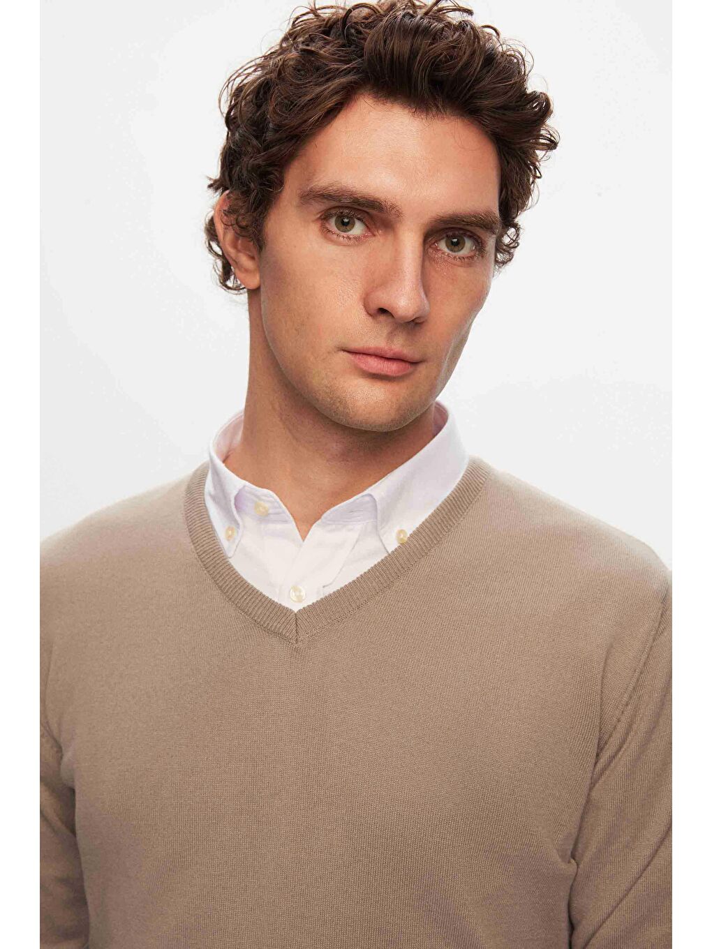 Regular Fit Bej Düz V Yaka Triko Kazak-2