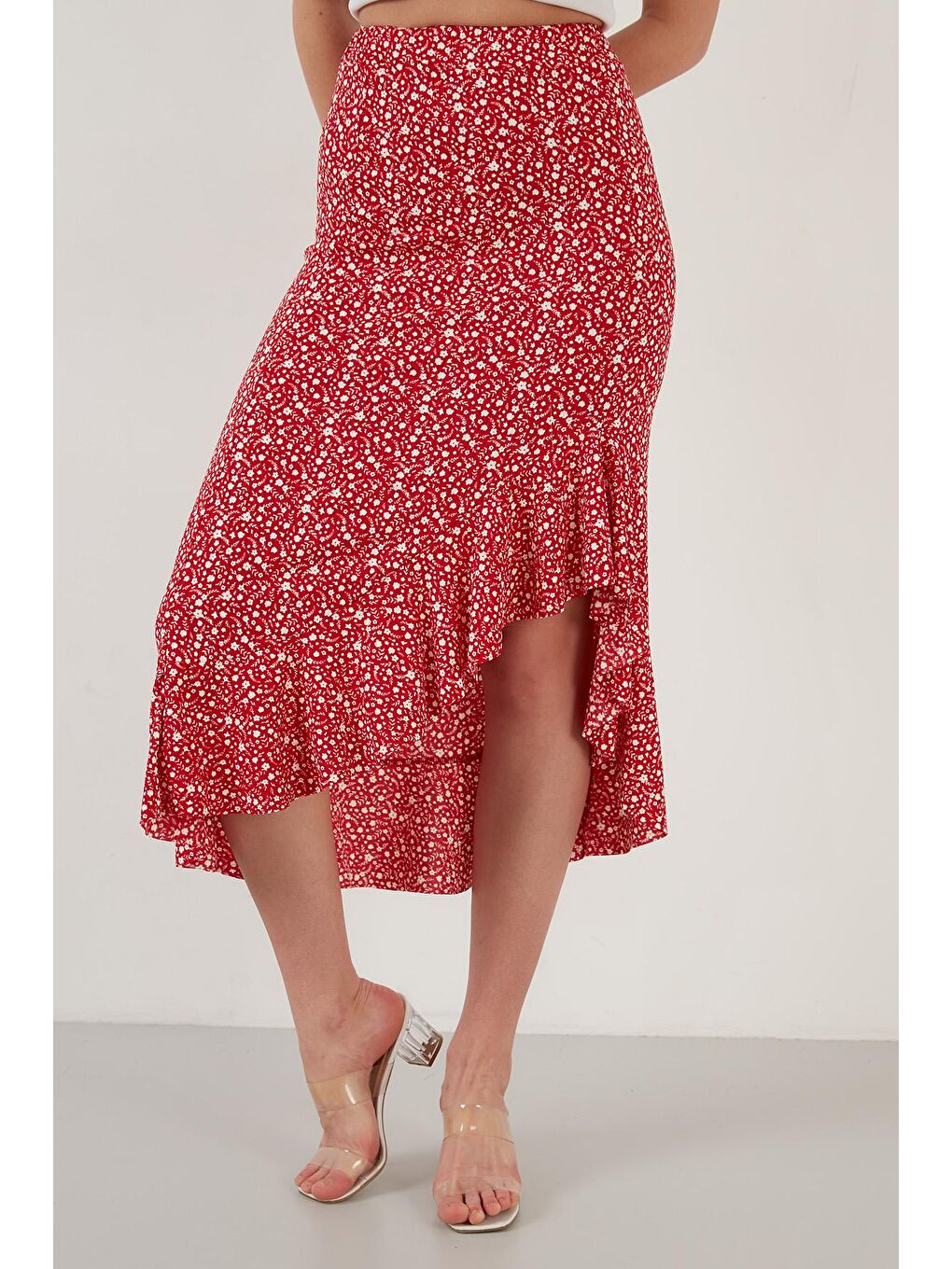 Kırmızı Çiçek Desenli Volanlı Midi Boy Yırtmaçlı Etek 5864512-1