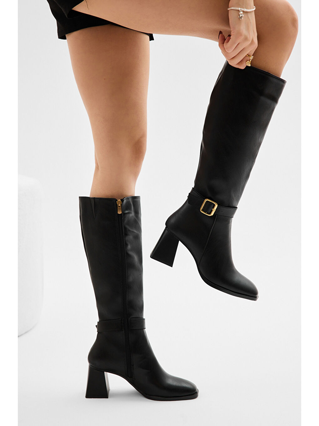 Kadın Siyah TPU Taban Tokalı Fermuarlı Diz Altı Topuklu Çizme-3