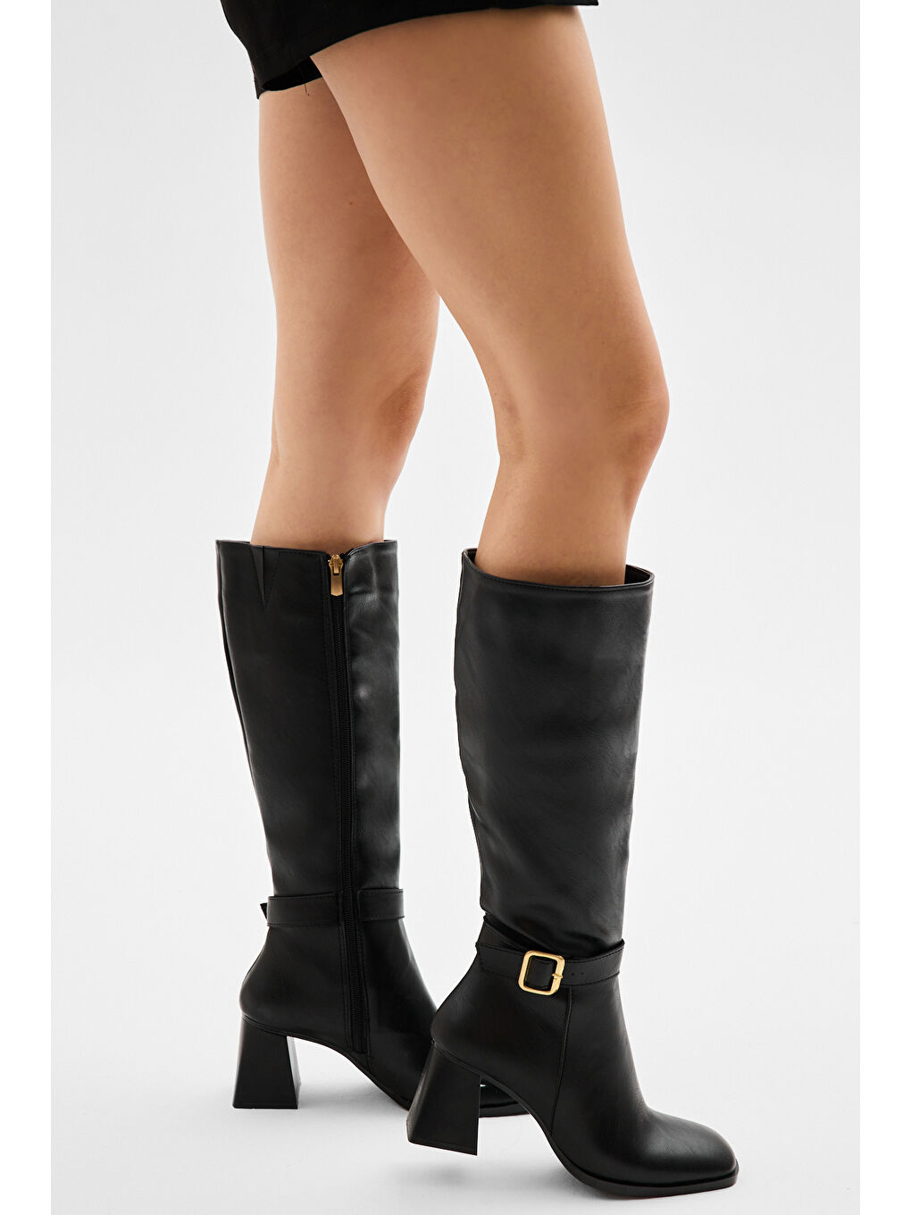 Kadın Siyah TPU Taban Tokalı Fermuarlı Diz Altı Topuklu Çizme-4