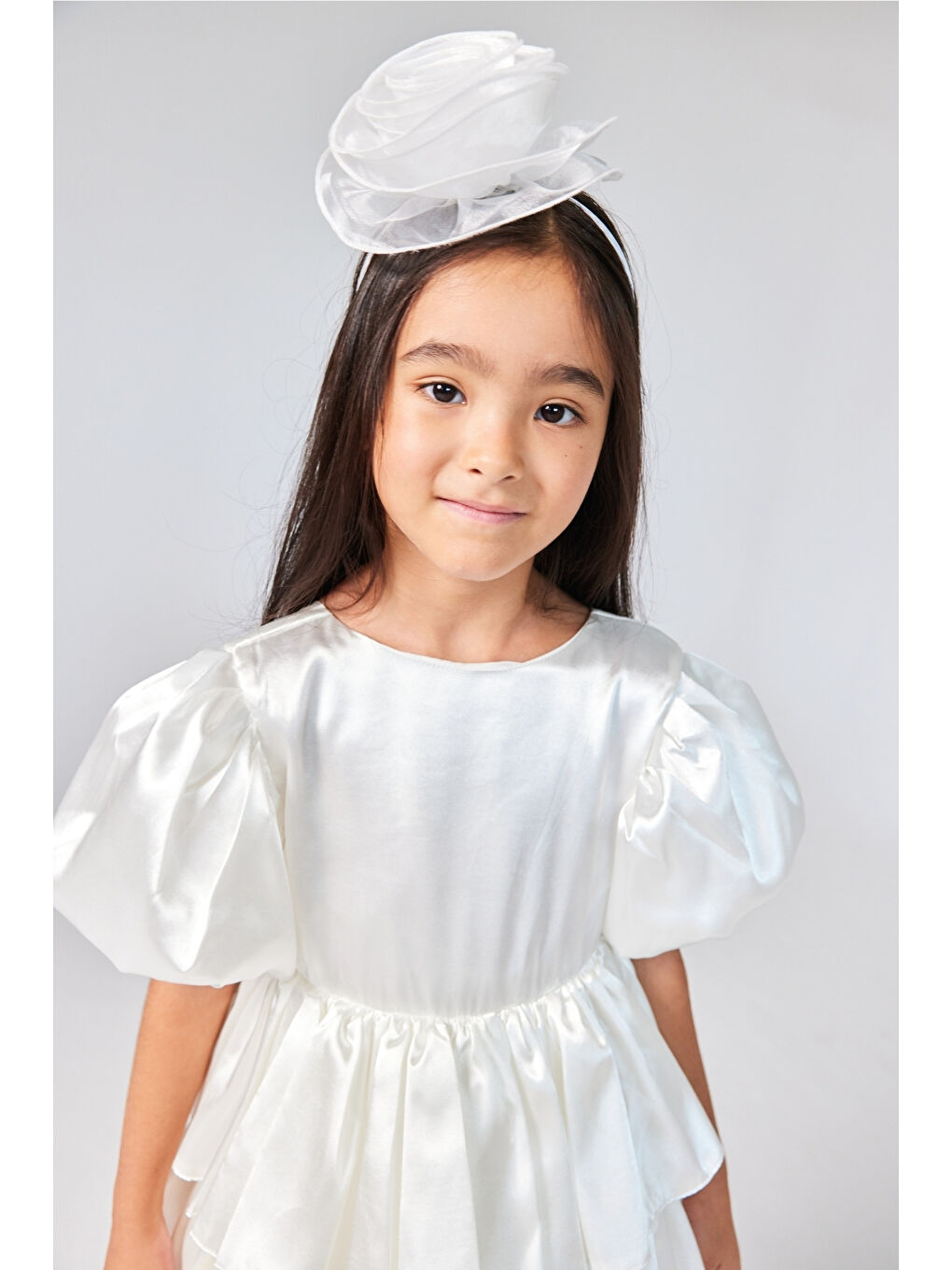 Ekru Saten Katlı Etekli Kız Çocuk Elbise - Gabriela-3