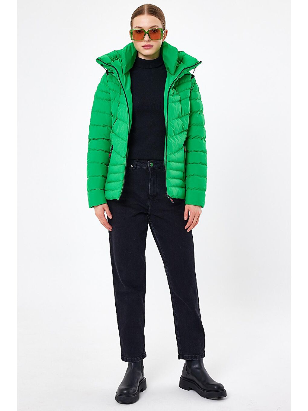 Yeşil Kadın Mont Kapüşonlu-1