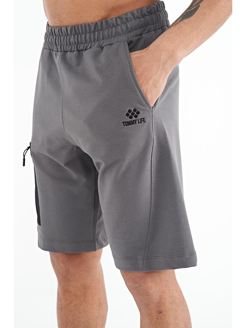 Koyu Gri Kargo Cep Detaylı Bağcıklı Standart Kalıp Erkek Şort - 81258-3