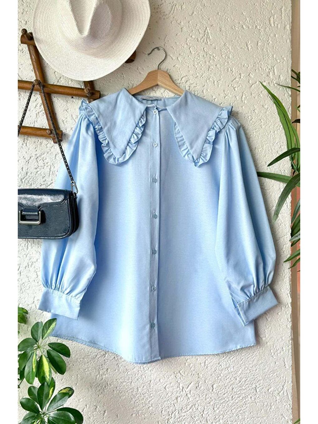 Bebe Mavisi Yakası Fırfırlı Gömlek
