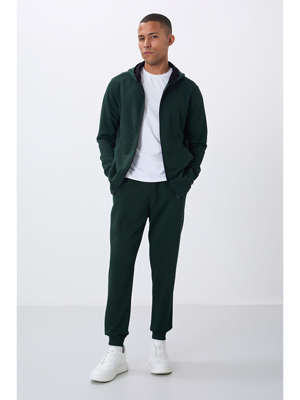 Çam Yeşil Kompakt Pamuklu Kalın Pürüzsüz Dokulu Kapüşonlu Comfort Fit Erkek Eşofman Takım   85262-2