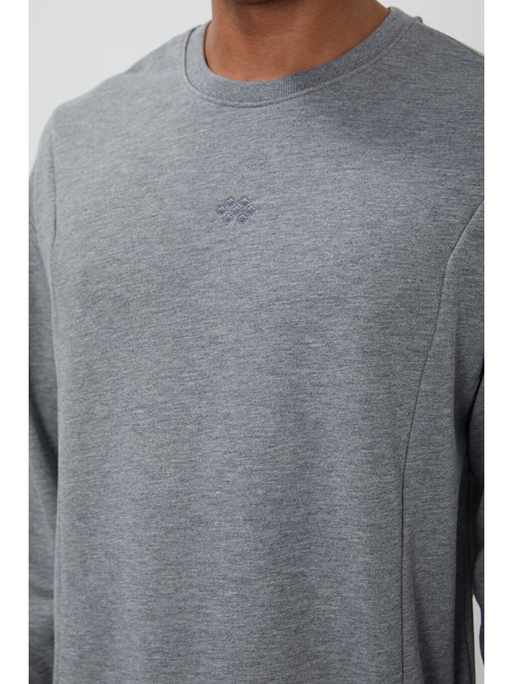 Gri Melanj Kompakt Pamuklu Kalın Pürüzsüz Dokulu O Yaka Comfort Fit Erkek Eşofman Takım -85263-8