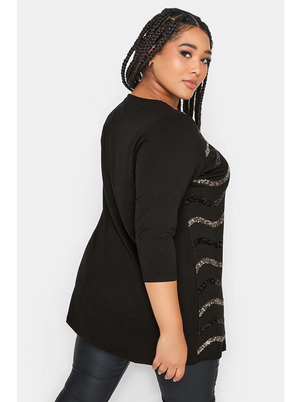Siyah Büyük Beden Bisiklet Yaka Payet İşlemeli Yarım Kol Bluz 302555-4