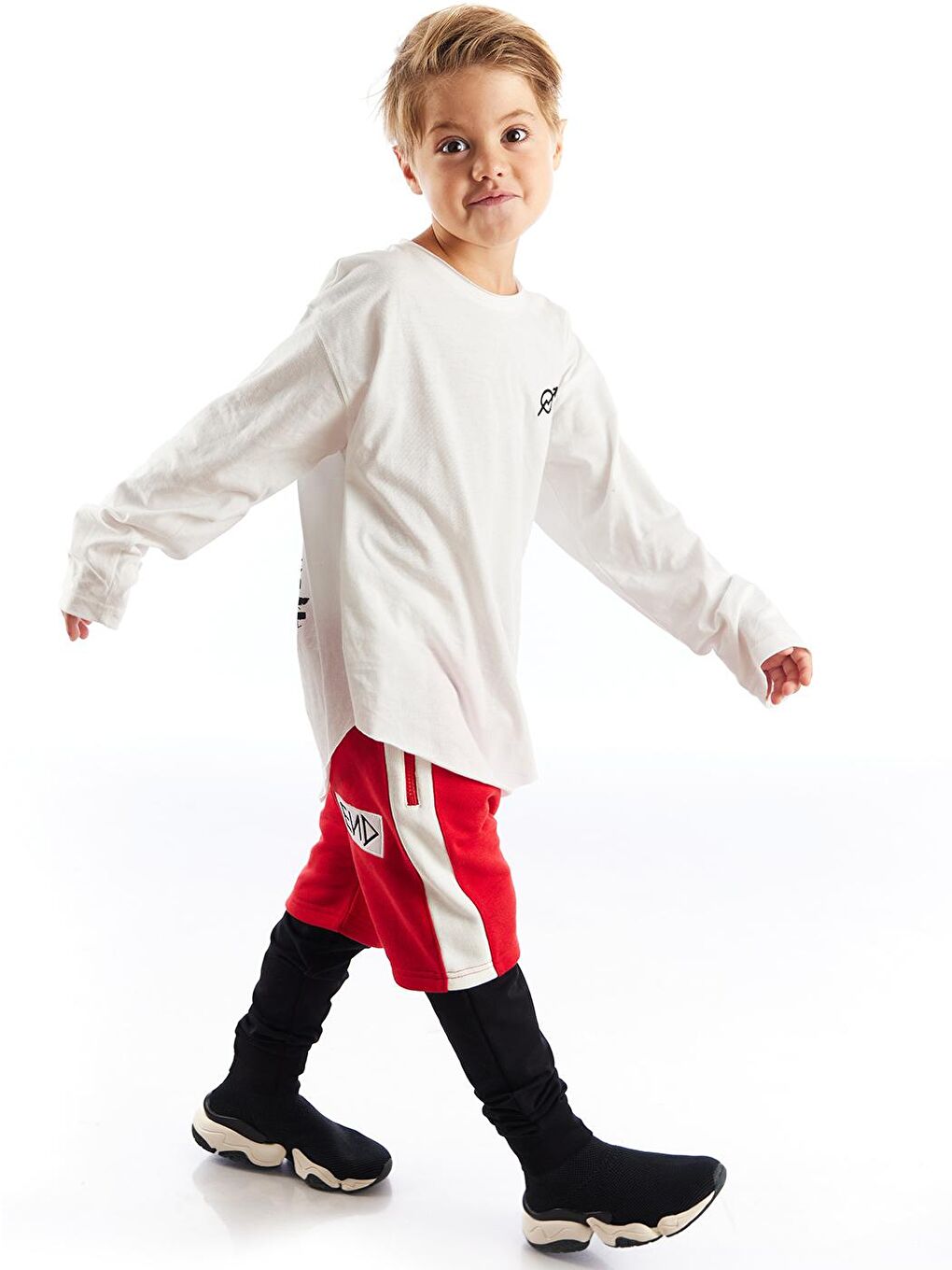 Kırmızı End Nakışlı Erkek Çocuk Şort Pantolon-3