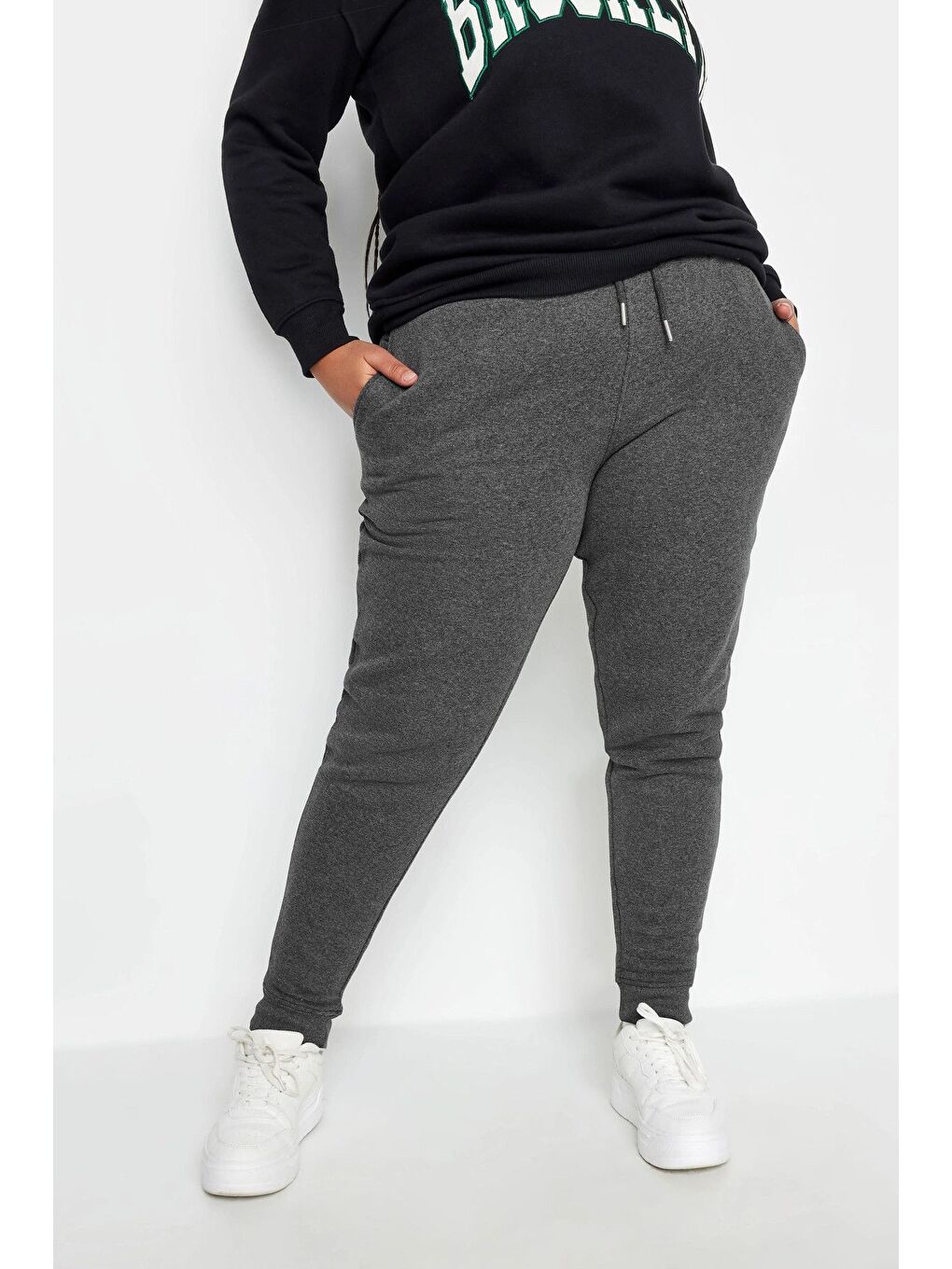 Antrasit Büyük Beden Beli Ve Paçası Lastikli Dar Paça Jogger Eşofman Altı 302755-1