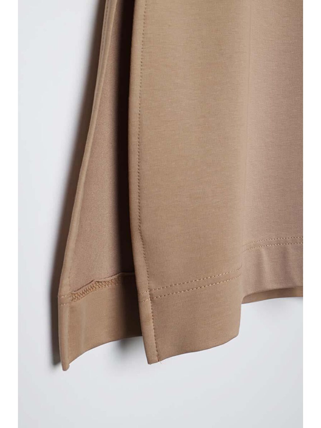 Bej-Yanları Yırtmaçlı Pantolonlu Takım-5