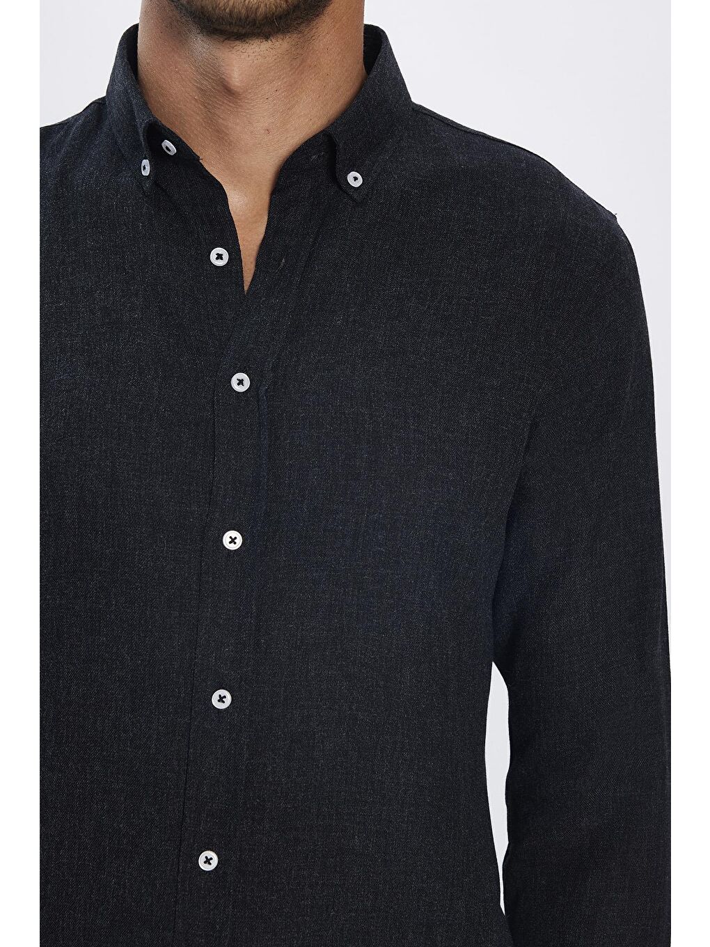 Siyah Slim Fit Uzun Kollu Düğmeli Yaka Kışlık Yün Viskon Düz Gömlek-3