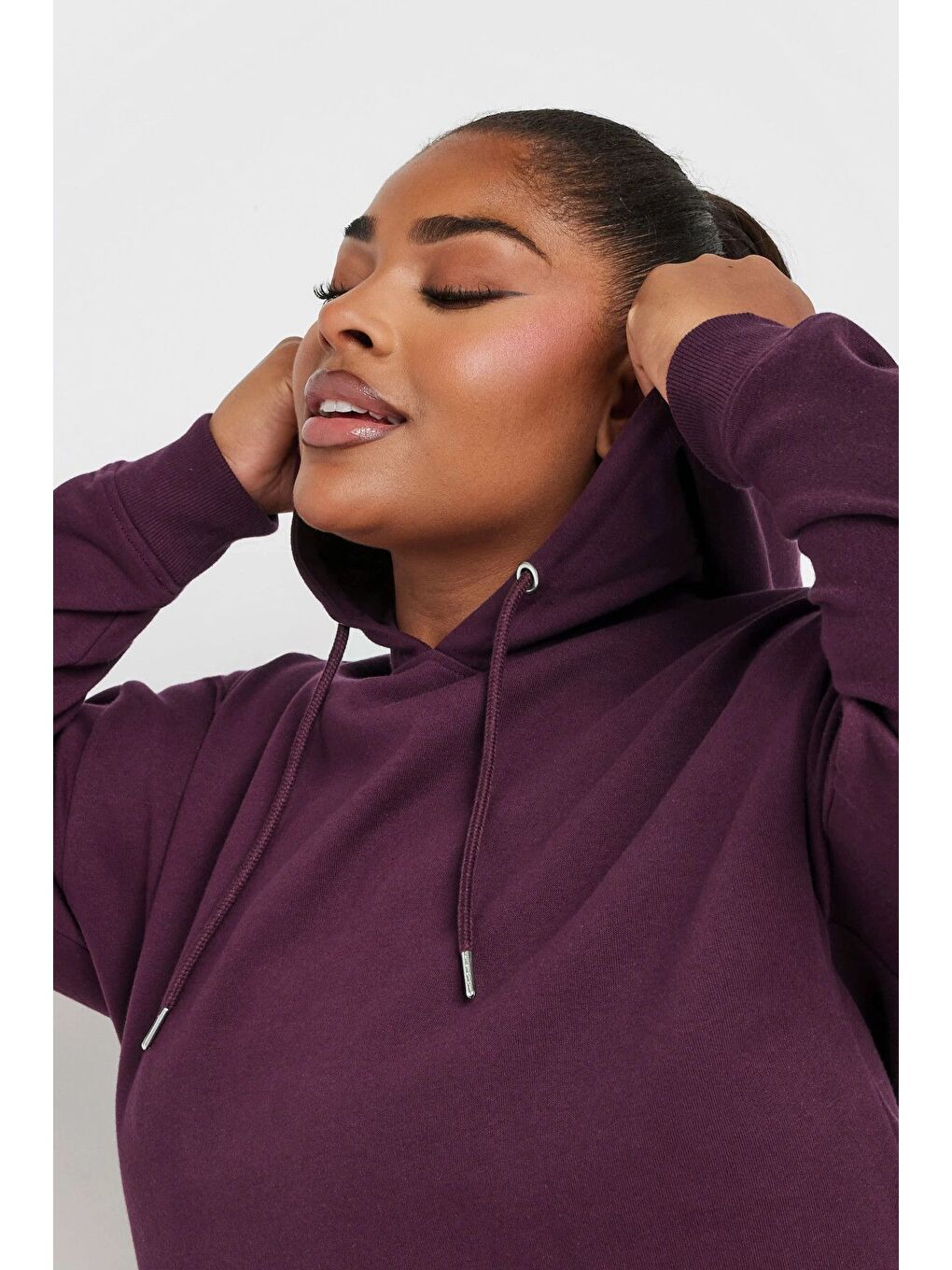 Bordo Büyük Beden Yumuşak Dokulu Kapüşonlu Uzun Kollu Cepli Sweatshirt 126622-4