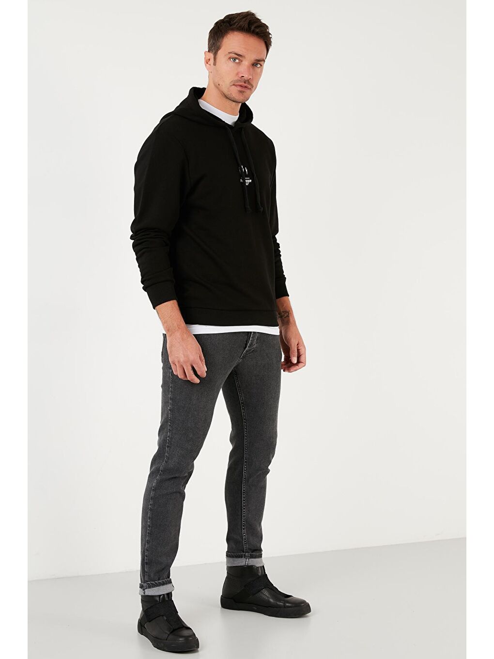 Buratti Siyah Baskılı Pamuklu Kapüşonlu Slim Fit Erkek Sweatshirt 5905237 - 3