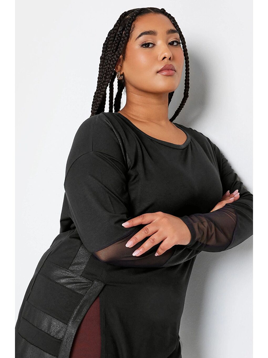 Siyah Büyük Beden Suni Deri Detaylı File Kol Yırtmaçlı Bluz 302671-3