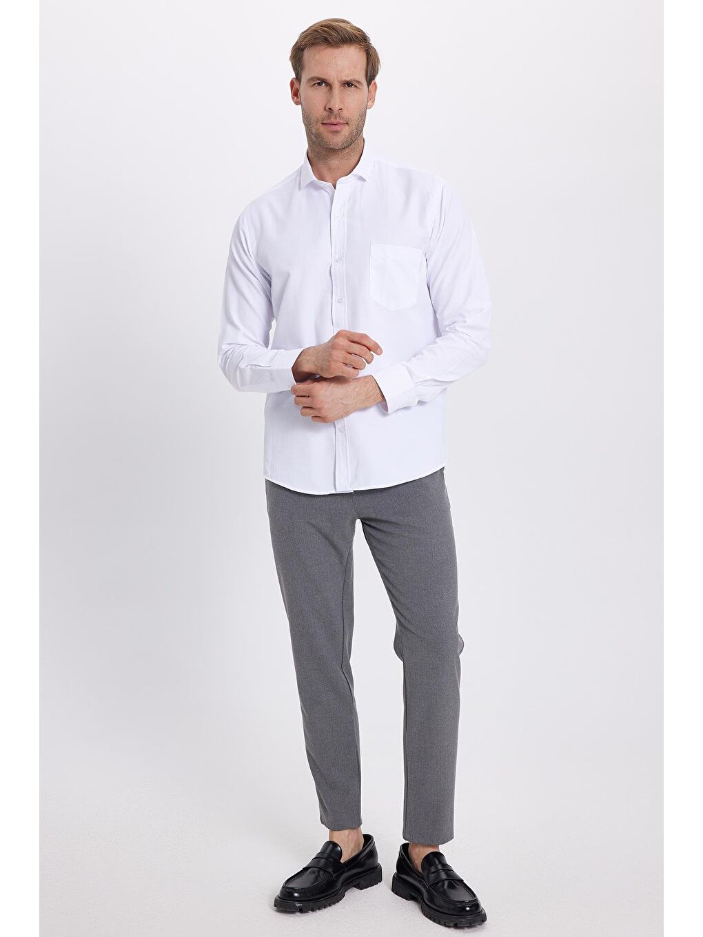 Erkek Regular Fit Klasik Kesim Desenli Beyaz Gömlek-3